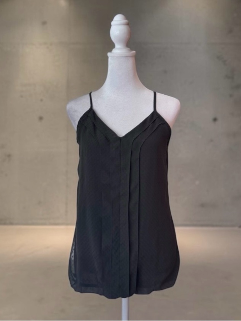 Maurices Black Strappy Back Pleated V-Neck Tank Top, Medium M